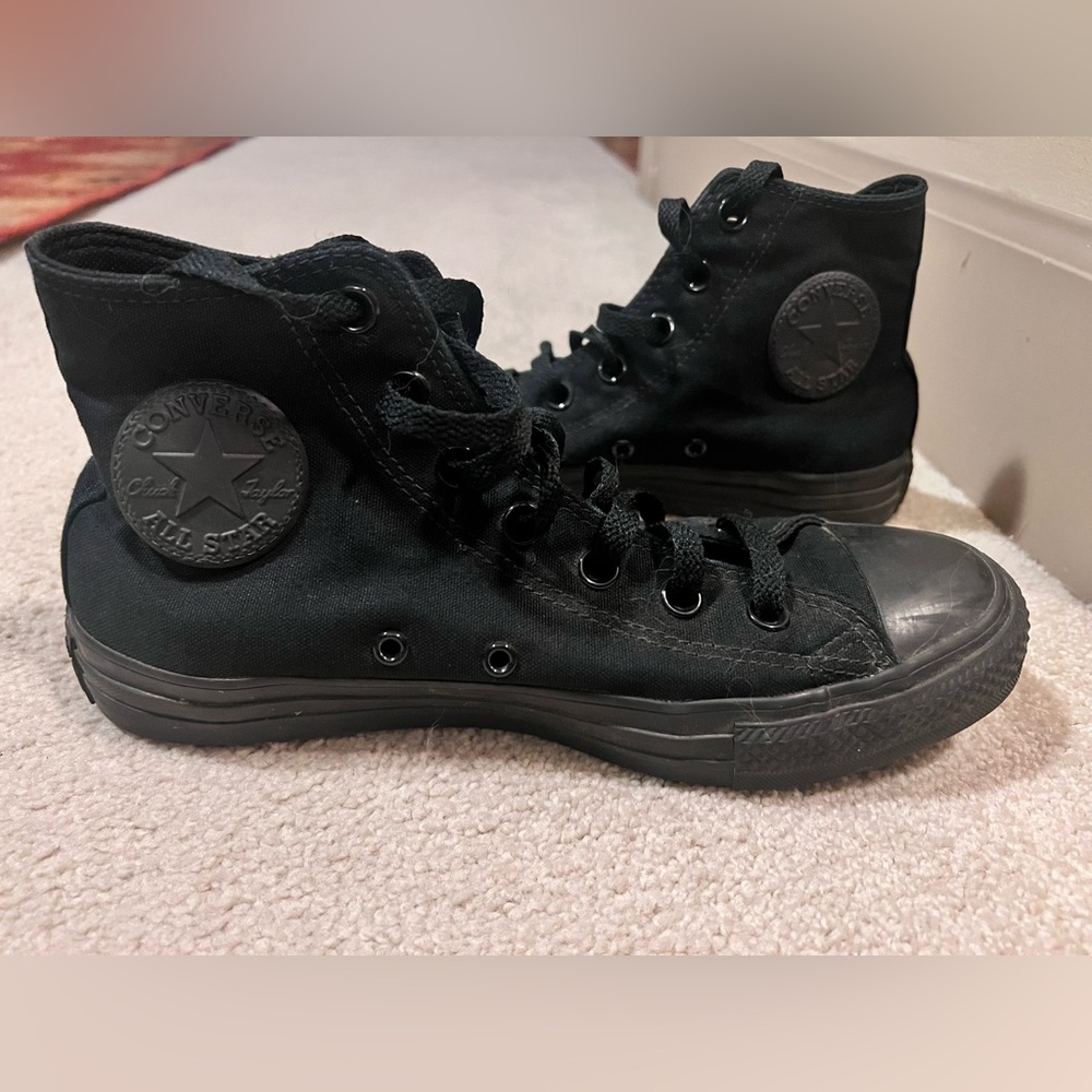 Black Allstar High Top Converse sneakers